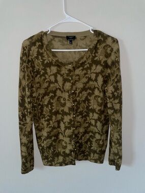 Retro sophistication Talbots Size M Wool lightweight Button Cardigan